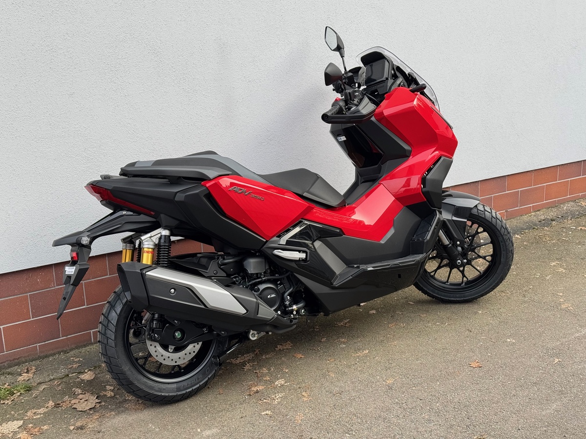 Honda ADV350