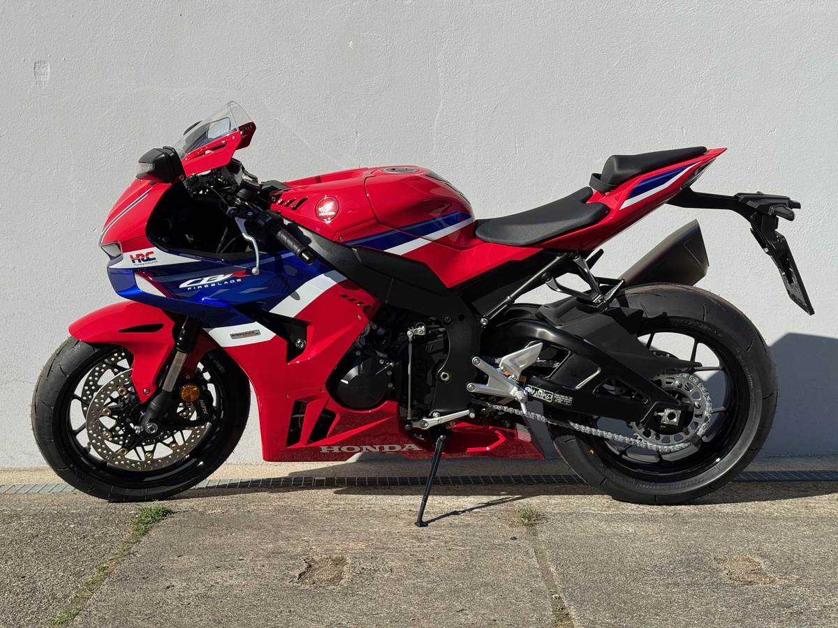 Honda CBR1000RR-R