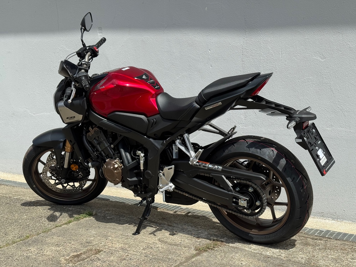 Honda CB650R E-Clutch