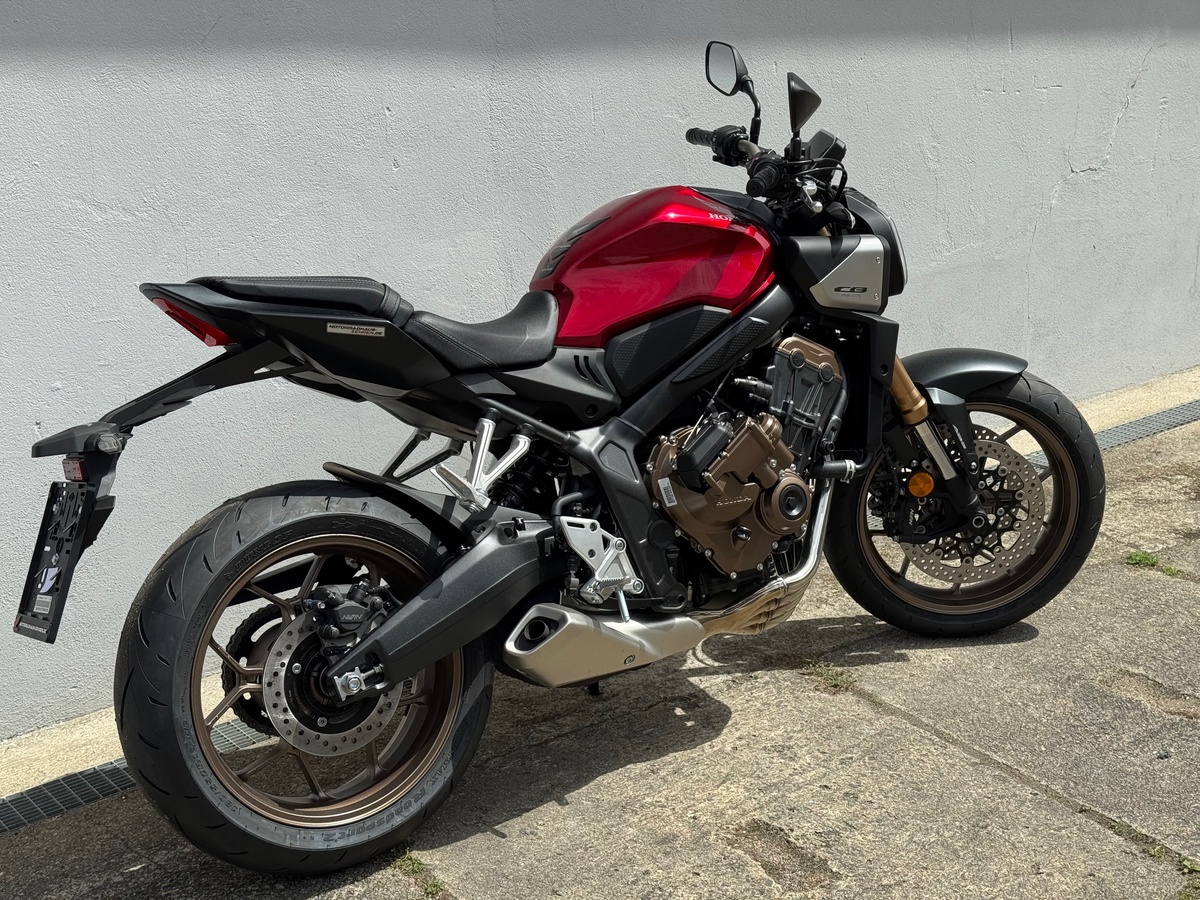 Honda CB650R E-Clutch